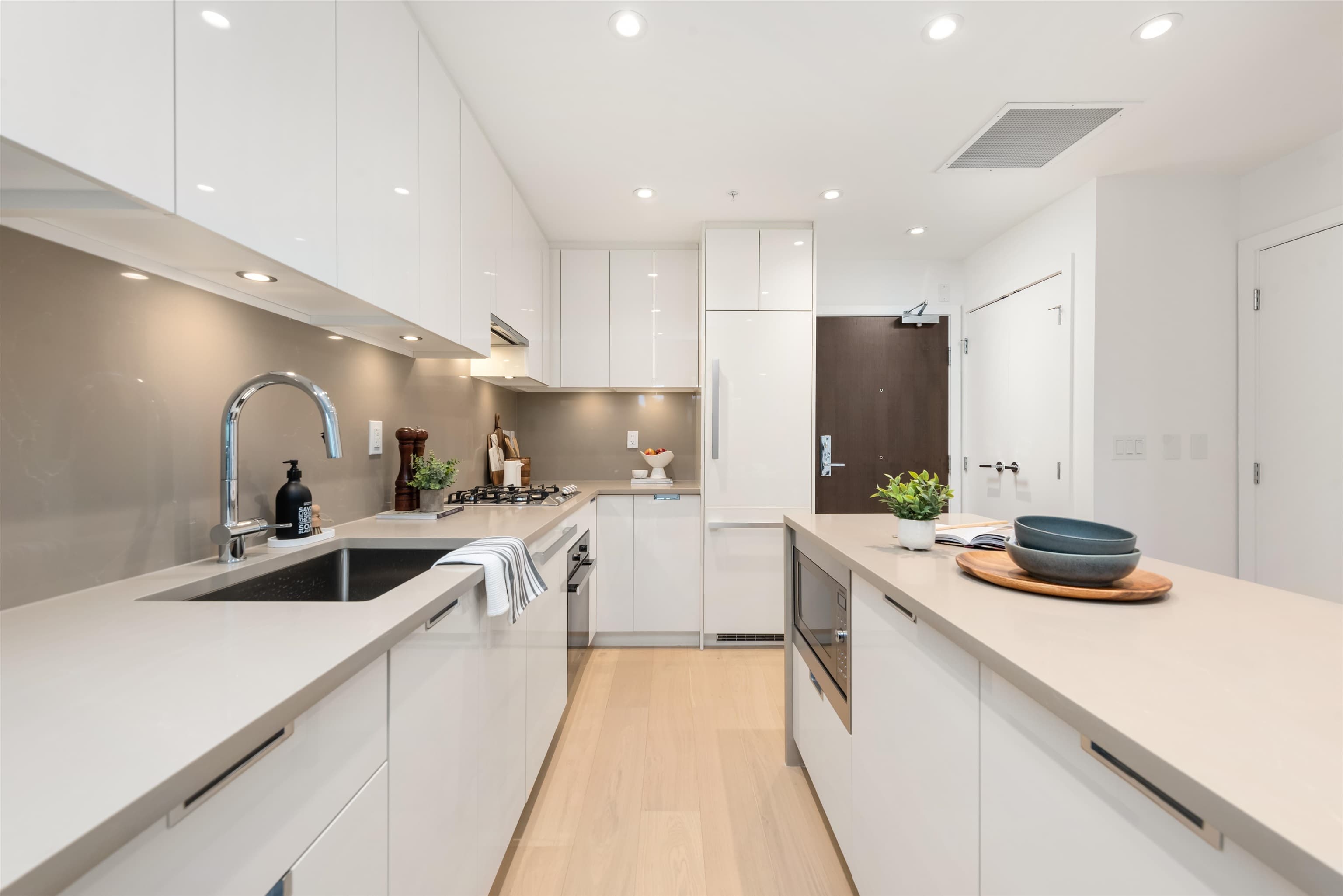 Image for 102-6328 Cambie Street